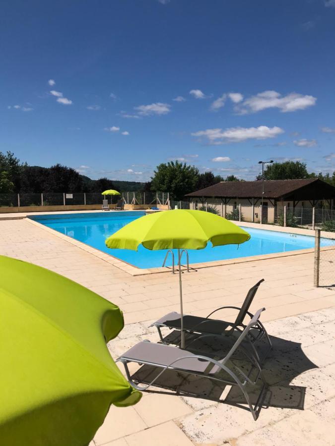 Camping Le Mondou Hotell Saint-Julien-de-Lampon Eksteriør bilde