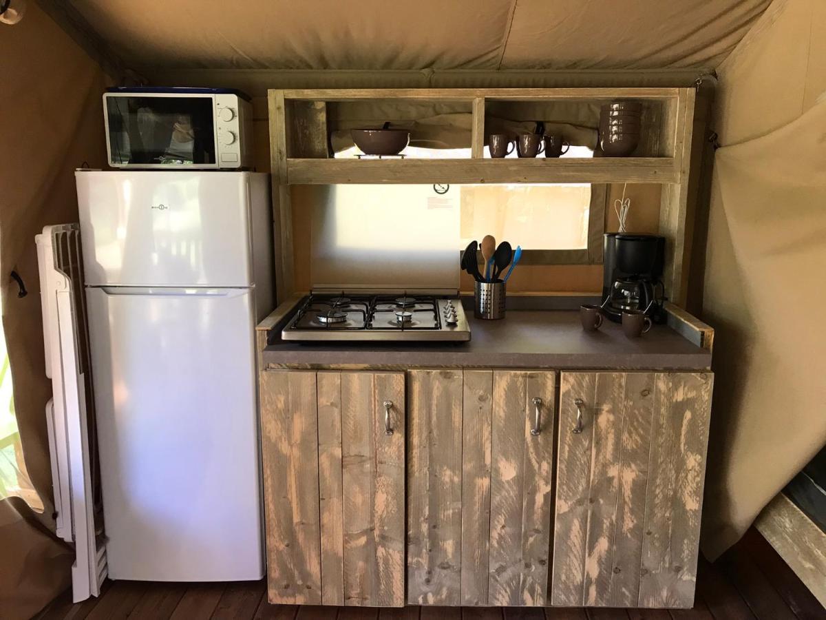 Camping Le Mondou Hotell Saint-Julien-de-Lampon Eksteriør bilde