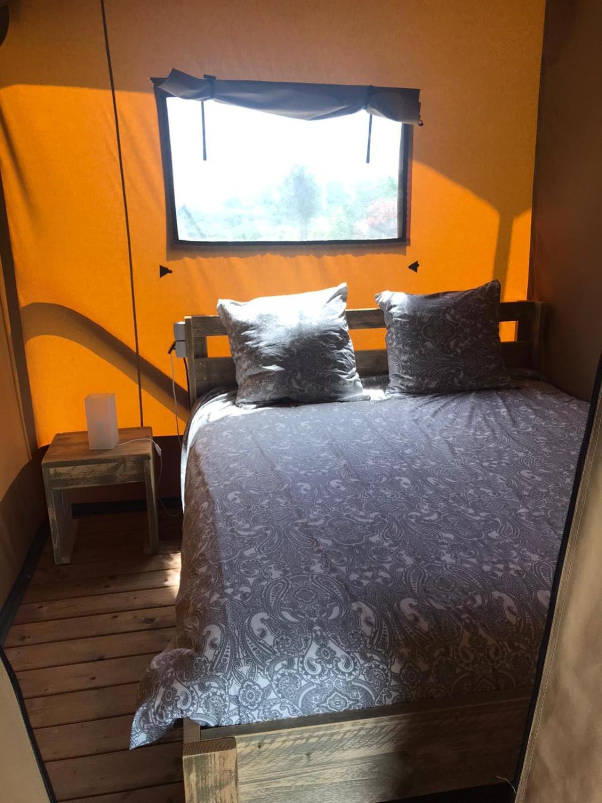 Camping Le Mondou Hotell Saint-Julien-de-Lampon Eksteriør bilde